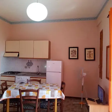 Prázdninový dům Monolocale Nausica *